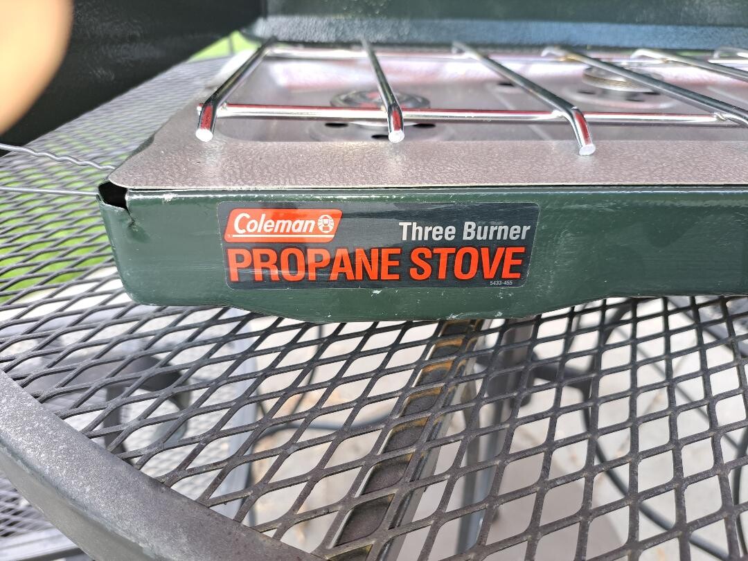 Coleman 3 burner (2)